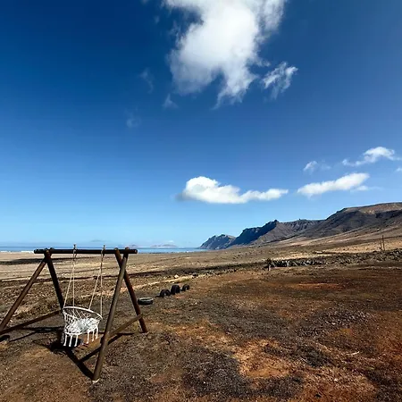 El Refugio * Famara